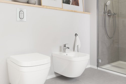 Сидіння для унітазу Grohe Euro Ceramic 39330001 Купити Сидіння для унітазу Grohe Euro Ceramic 39330001 в Києві vannaja.kiev.ua
